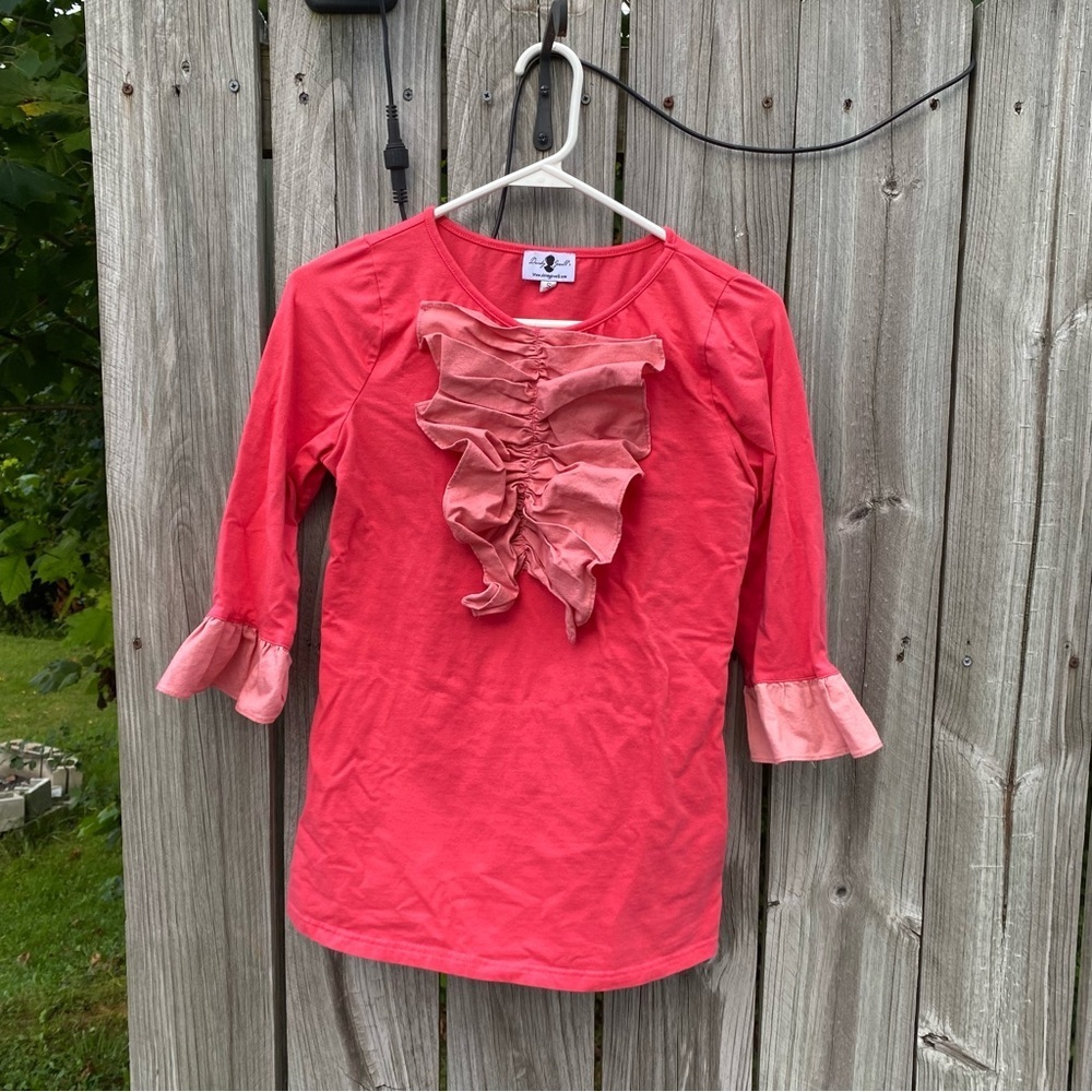 Dainty Jewells Coral‎ Pink Ruffle Front 3/4 Sleeve Top Size Small